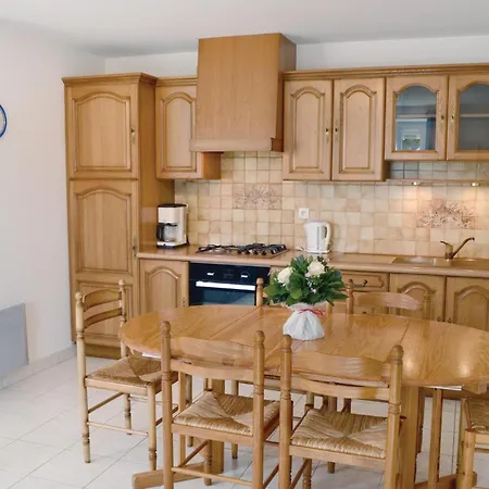 Holiday home Gorgeous In With Kitchen Carnac